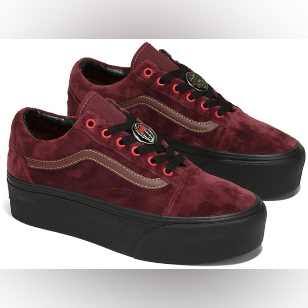 NWT Vans Old Skool Stackform Disney 100 Poison Apple Mahogany 4.5 Men/ 6 Women